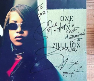 Authentic Aaliyah  Autograph Exemplar