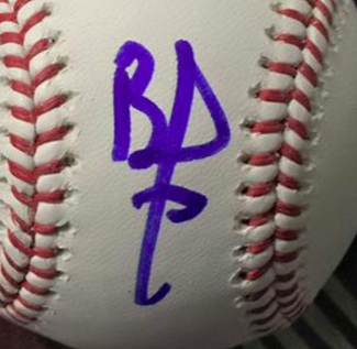 Authentic Brad Pitt  Autograph Exemplar