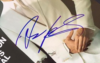 Authentic Ashton Kutcher  Autograph Exemplar