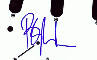 Authentic Barry Manilow  Autograph Exemplar