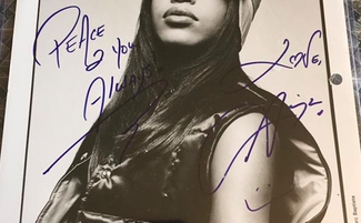 Authentic Aaliyah  Autograph Exemplar