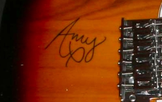 Authentic Amy Winehouse  Autograph Exemplar