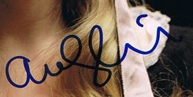 Authentic Amanda Seyfried  Autograph Exemplar